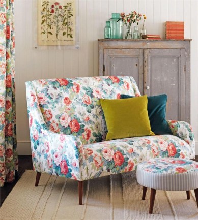 rozsa-mintas-fuggony-butorszovet