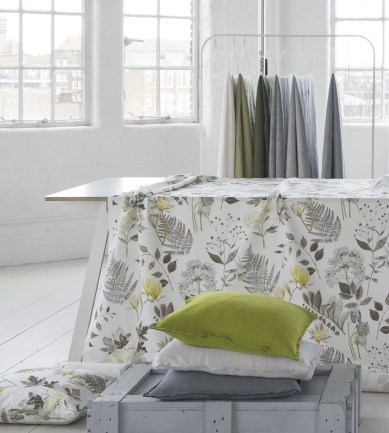 Designers Guild Mokuren II Amethyst textil - Paisley Home
