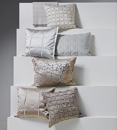 Paisley Home - Sahco luxus függöny és kárpit anyagok teljes választéka