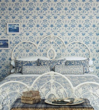 William Morris Daisy Blue/Ivory tapéta - Paisley Home